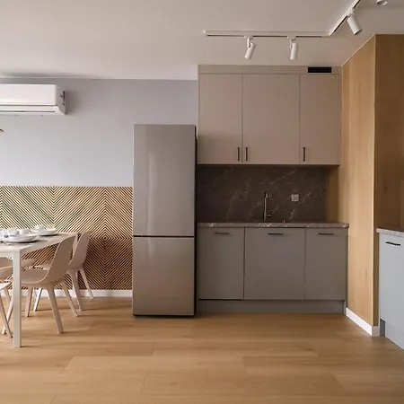 3-room Near The Main Railway Station Ma18 Wroclaw